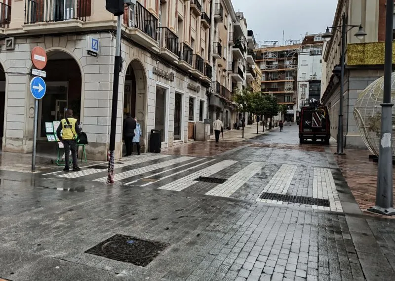 Entrada plaza Quintero Baez zonas peatonales noticias autoescuela Huelva