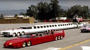 Americana dream, el coche más largo del mundo. Autoescuela Tráfico Vial en huelva